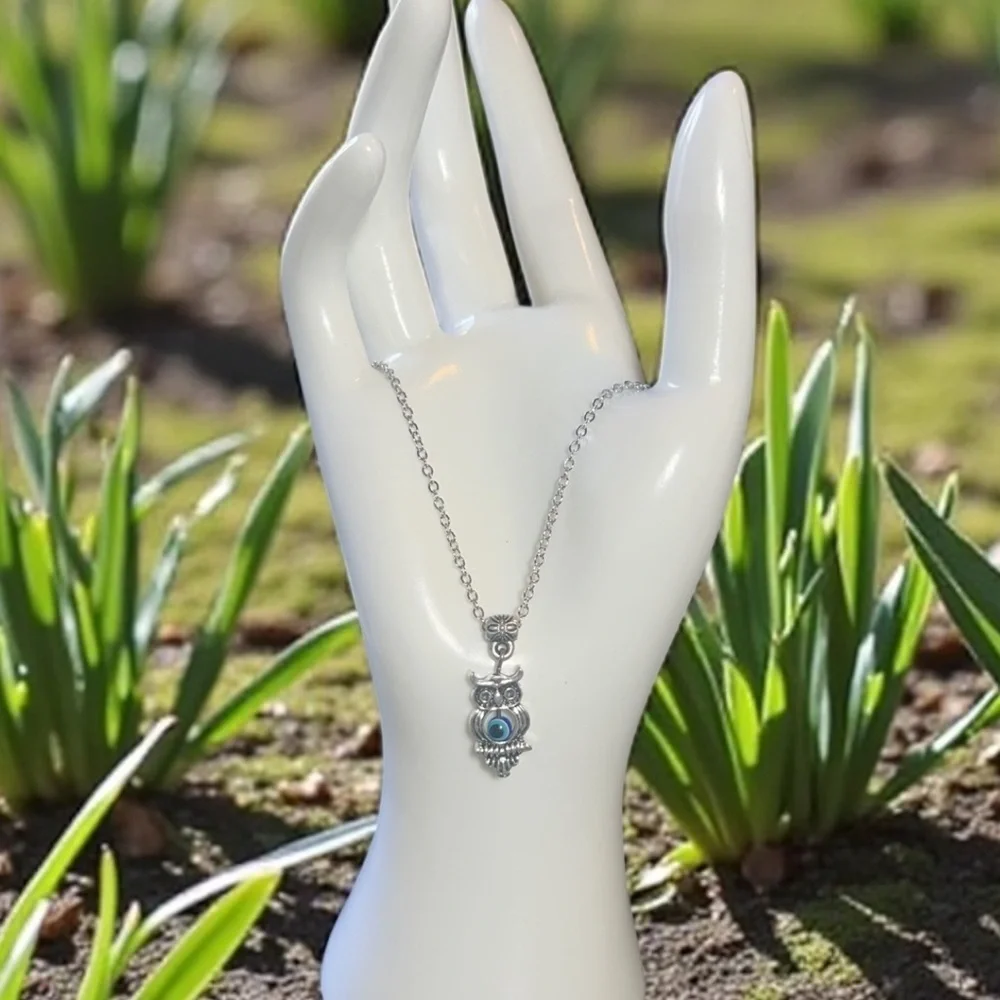 Beautiful Silver Tone Nazar Owl Pendant Necklace - NWOT